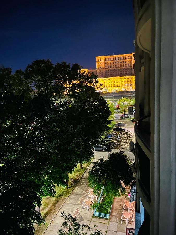 Chic Apartment Piata Constitutiei - View From The Balcony To The Palace Of Parliament بوخارست المظهر الخارجي الصورة